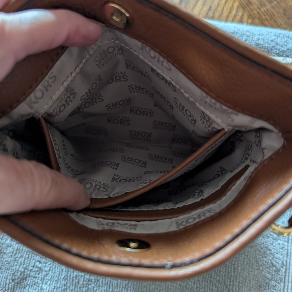 Michael Kors Crossbody Bag - Picture 5 of 6